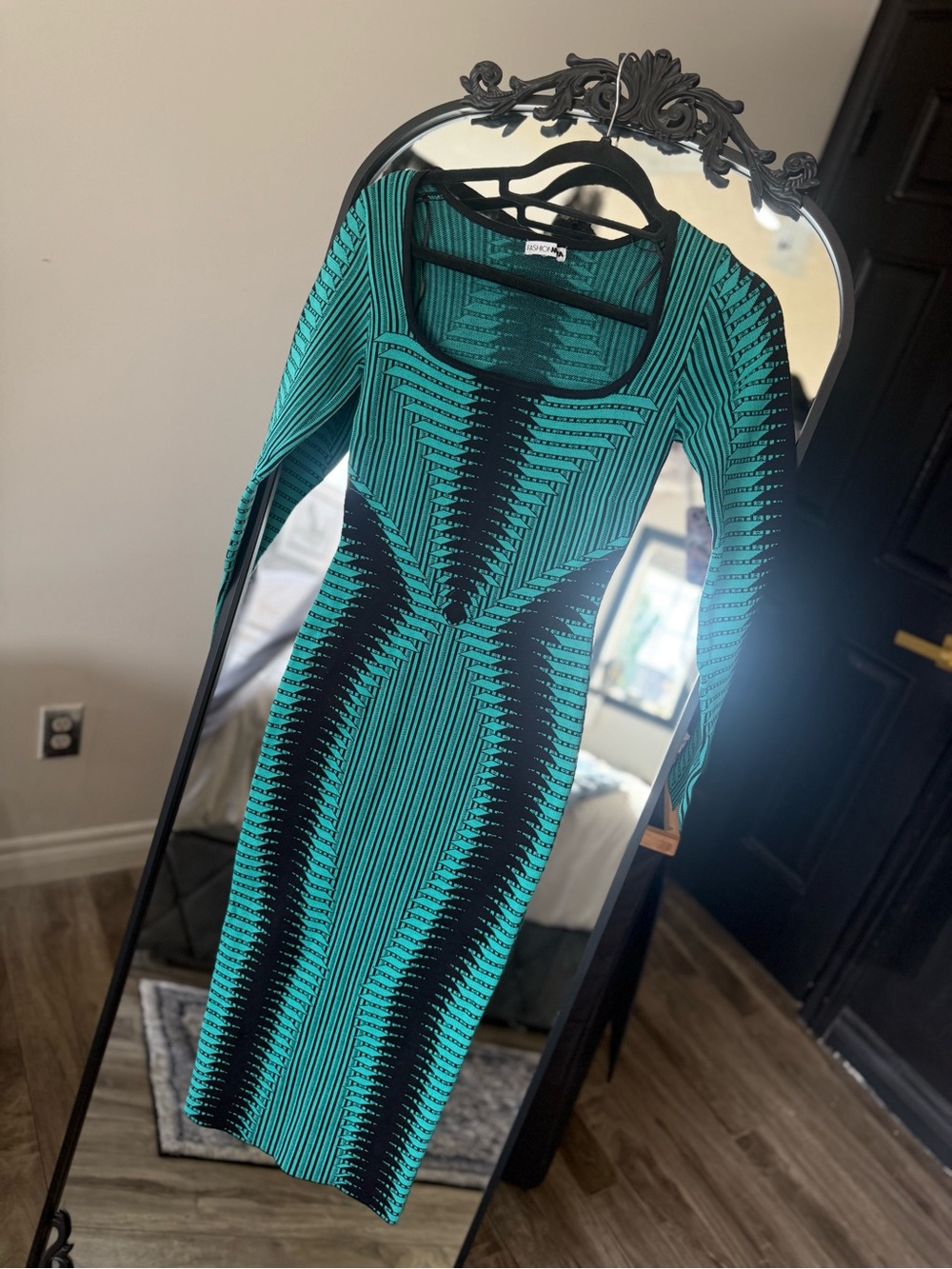 Fashion Nova Teal & Black Long Sleeve Bodycon Dress